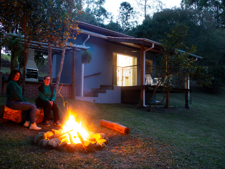 Fire place junto aos chalés, à disposição dos hóspedes
